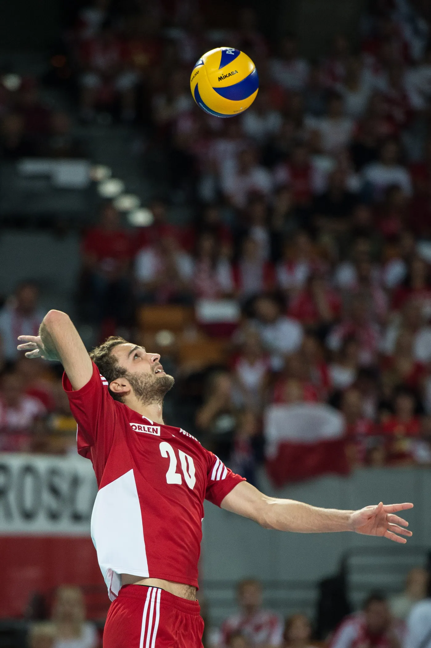 6748775-mateusz-mika-podczas-meczu-grupy.jpg