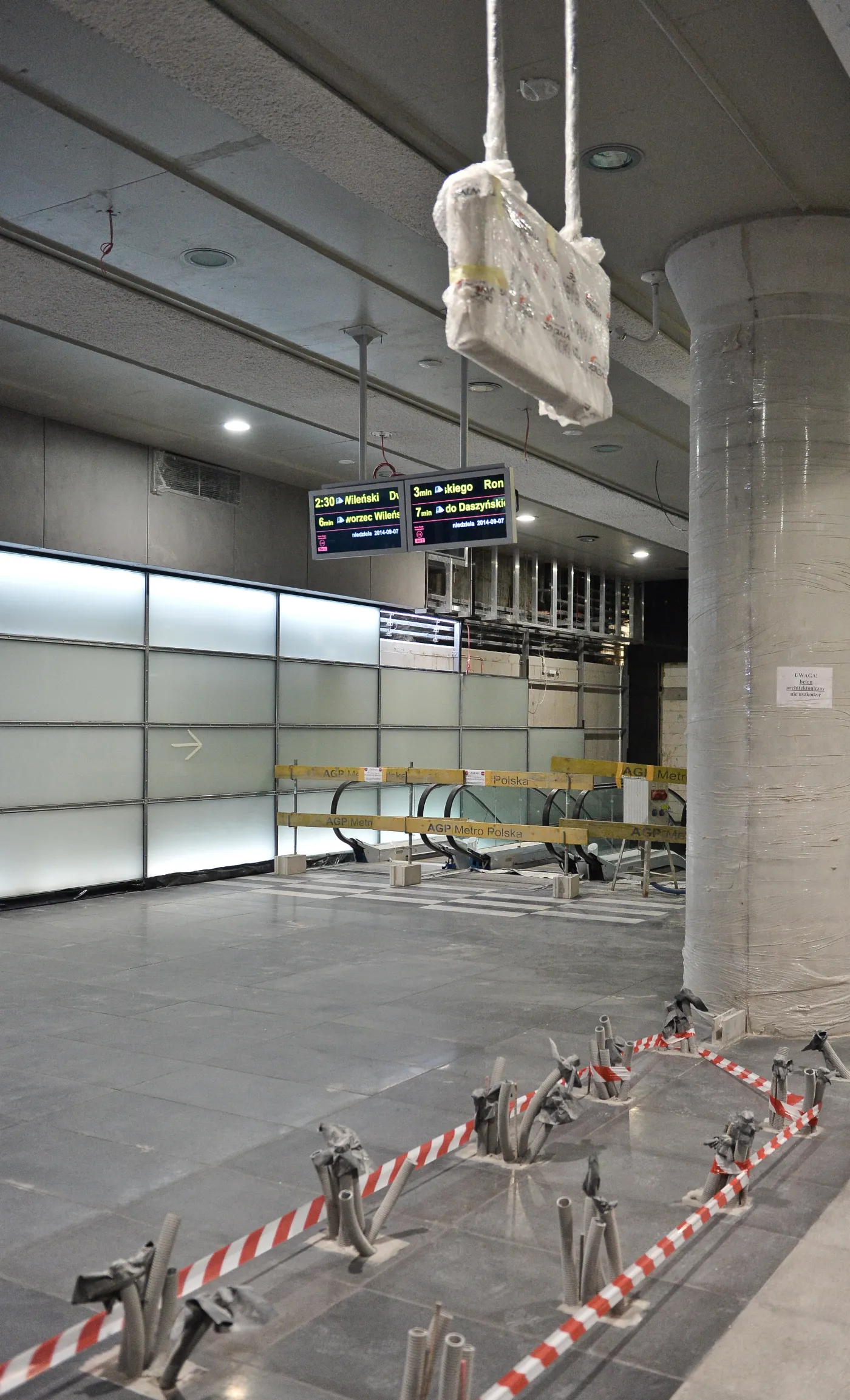 6769118-metro-warszawa-druga-linia-hanna.jpg