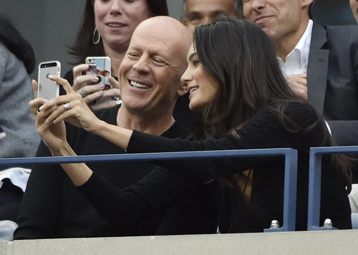 Gates, Willis, Hilfiger na finale US Open. Sławy "lansowały" się na tybunach. ZDJĘCIA