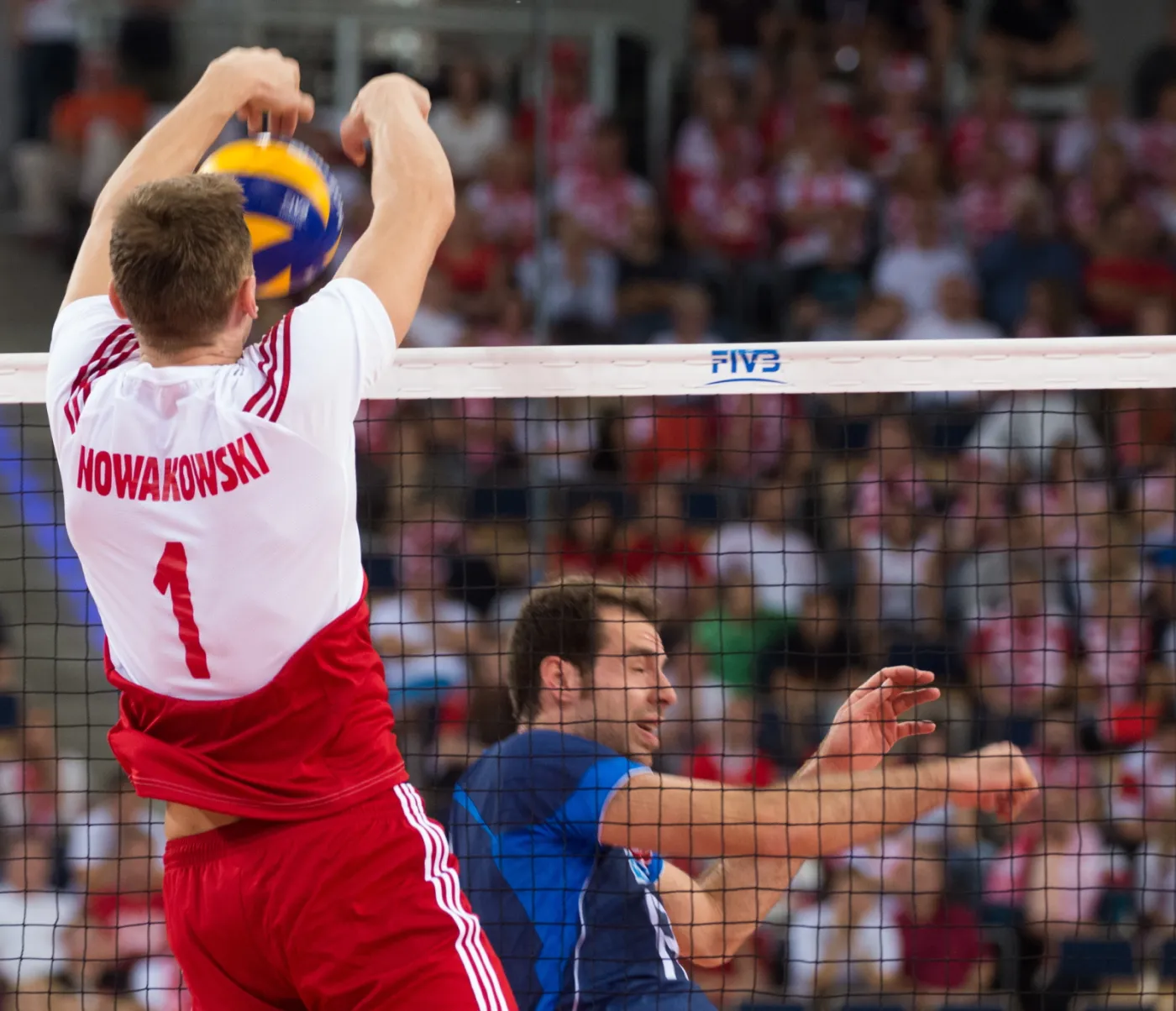 6792147-polak-piotr-nowakowski-oraz-wloch.jpg