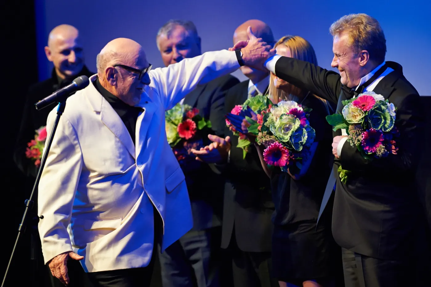 6808133-jerzy-hoffman-i-daniel-olbrychski.jpg