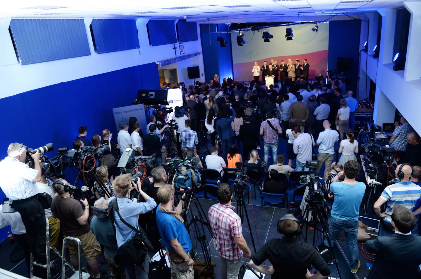 WYBORY EUROPEJSKIE 2014: PiS wygrywa, Korwin-Mikke w Brukseli, pięć partii ponad progiem