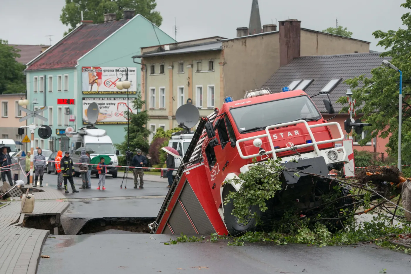 6357550-glucholazy-powodz-straz-pozarna.jpg