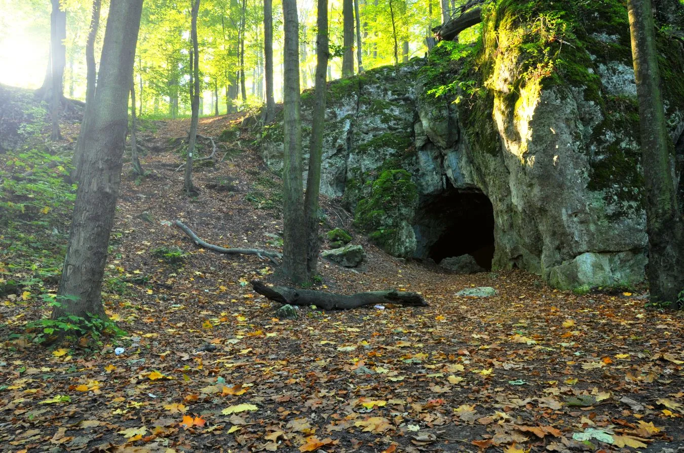 Polskie jaskinie. Co zabrać na wyprawę?