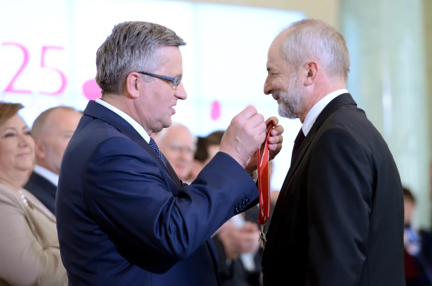 6388347-prezydent-bronislaw-komorowski.jpg