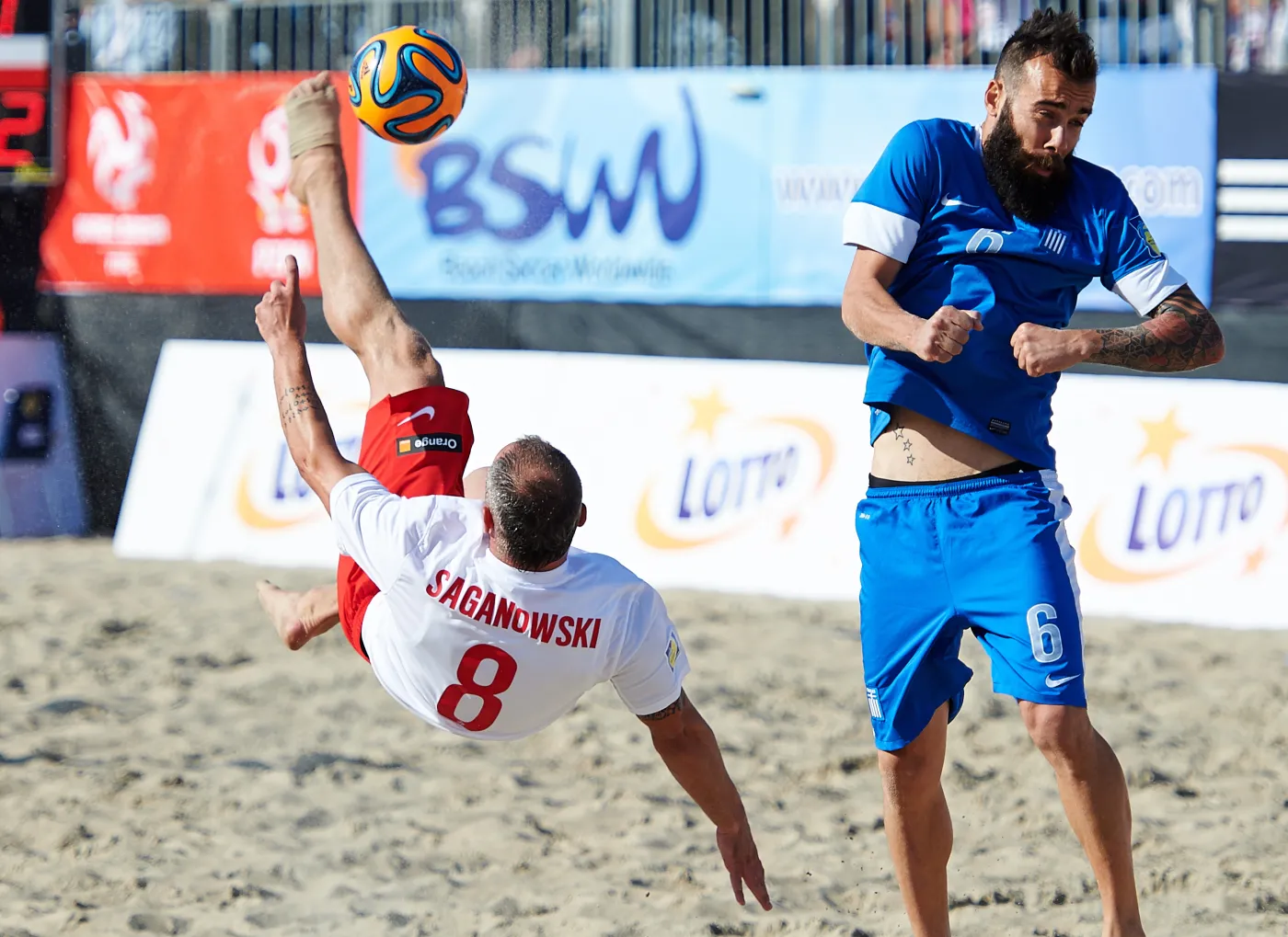 Polscy piłkarze przegrali na plaży z Grekami. ZDJĘCIA