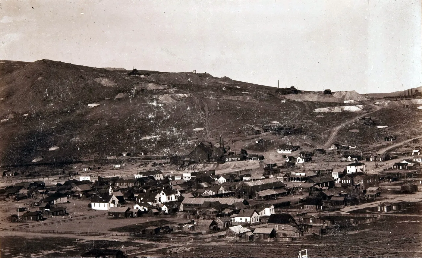 7012075-bodie-kalifornia-miasto-duchow.jpg