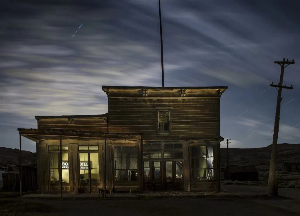 7012220-bodie-kalifornia-miasto-duchow.jpg
