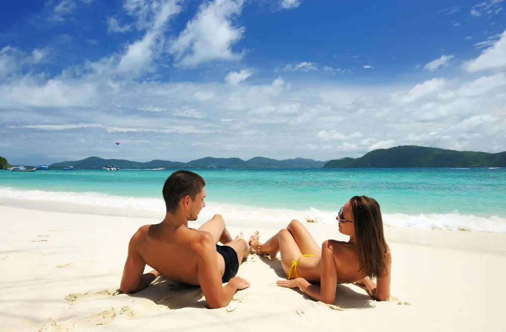 Kto kupił first minute, ten przepłacił. Teraz jest wysyp okazji