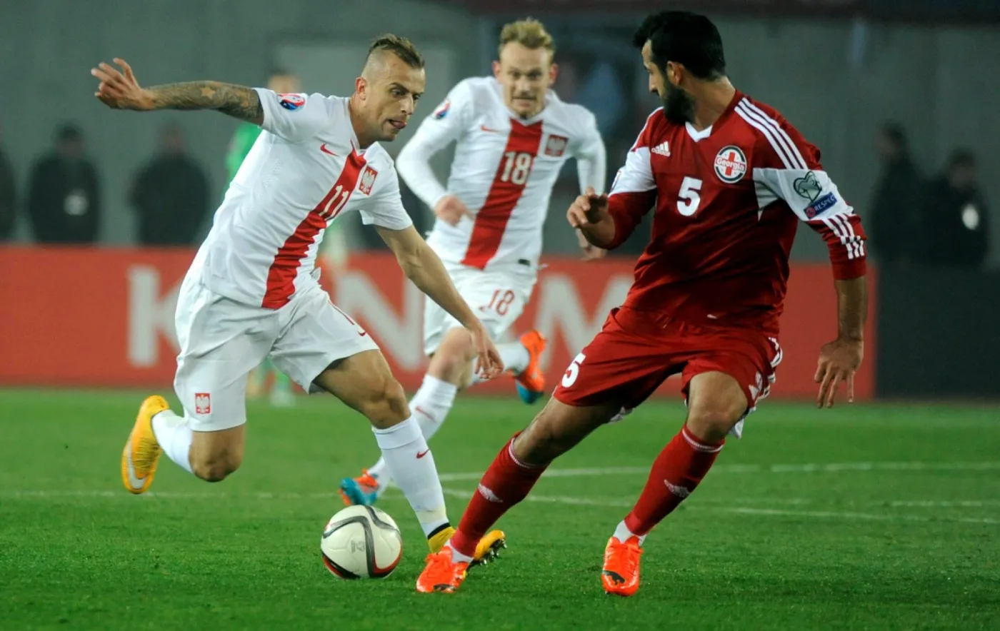7067495-kamil-grosicki-i-gia-grigalava.jpg