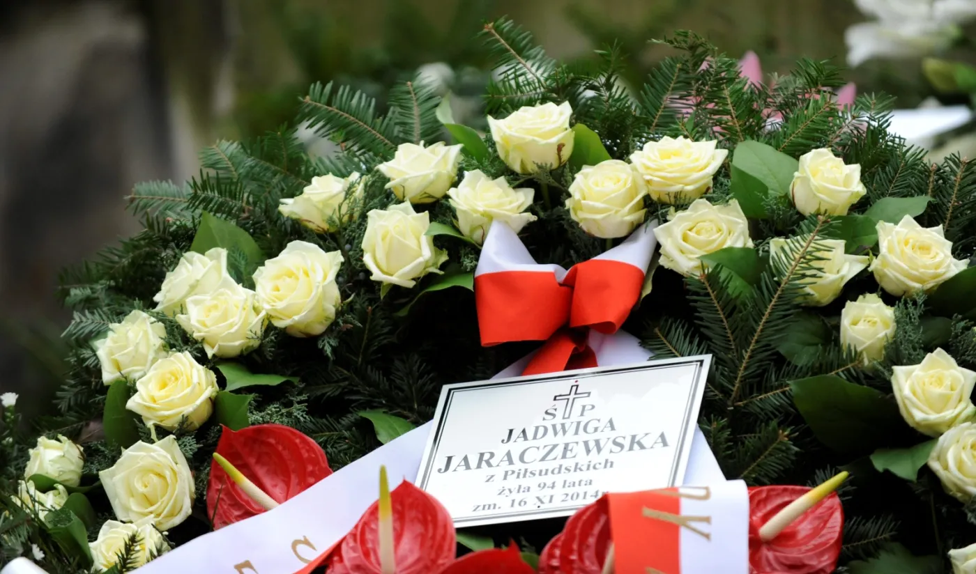 7101420-pogrzeb-corki-marszalka-jozefa.jpg