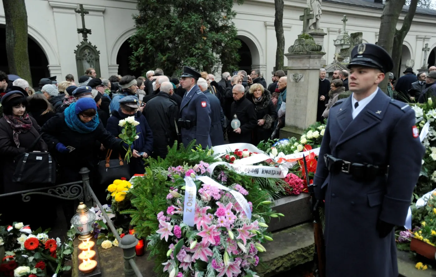 7101391-pogrzeb-corki-marszalka-jozefa.jpg