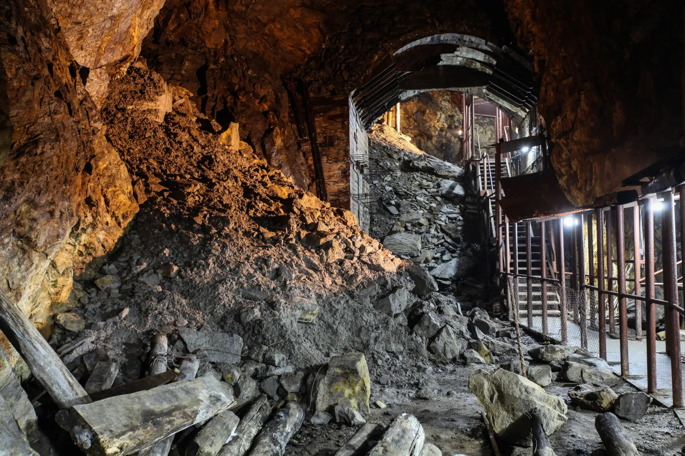 7118368-kompleks-riese-w-gorach-sowich.jpg
