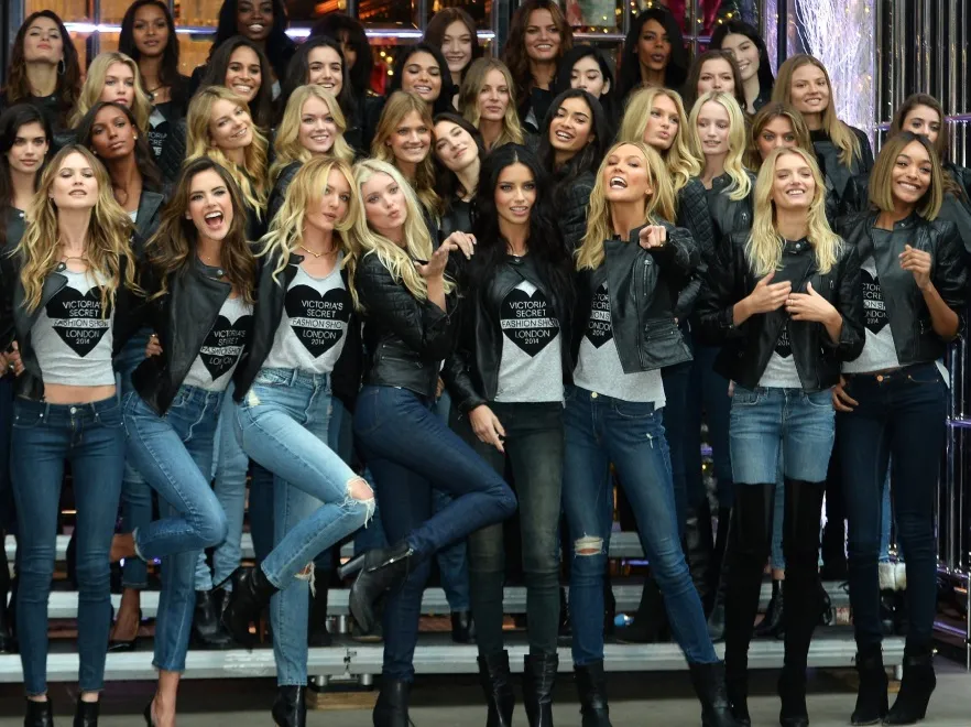 Aniołki Victoria's Secret przed Victoria's Secret Fashion Show 2014