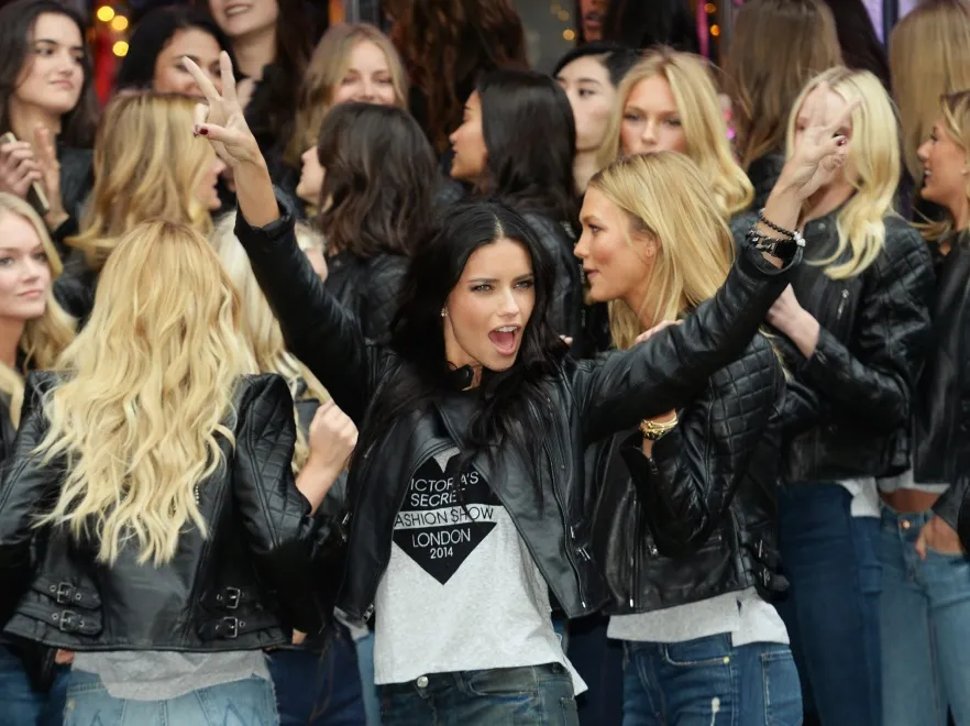 7139994-aniolki-victoria-s-secret-przed.jpg