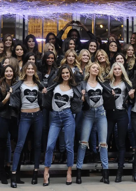 7140048-aniolki-victoria-s-secret-przed.jpg