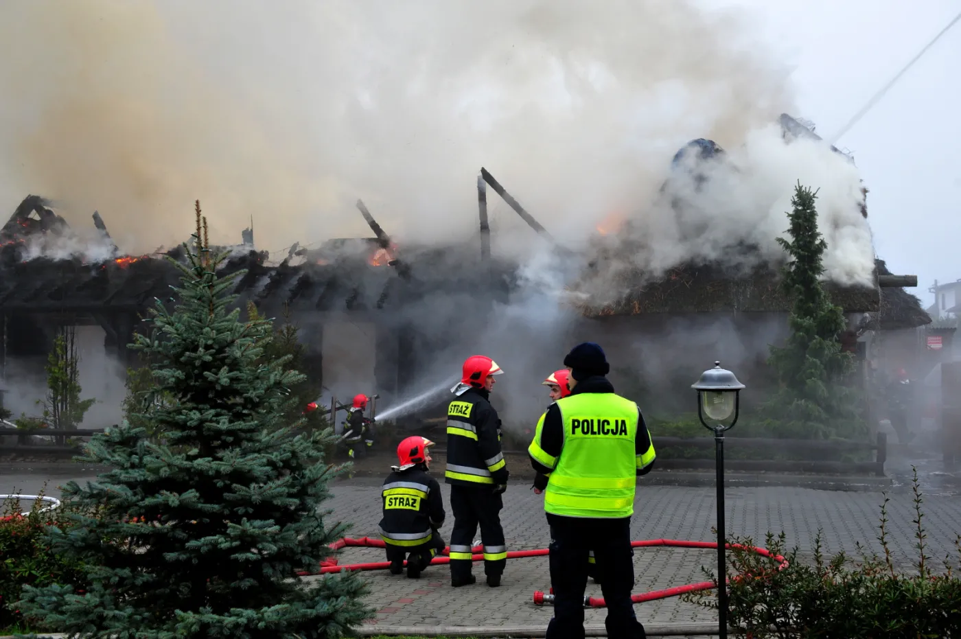 7163125-dogaszanie-pozaru-w-szczecinie.jpg