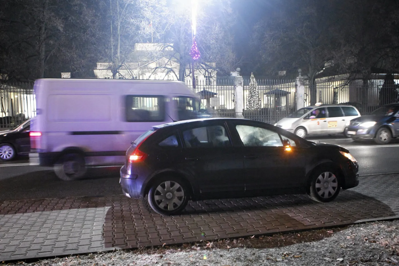 7179723-kolizja-konwoju-prezydenta-pod.jpg