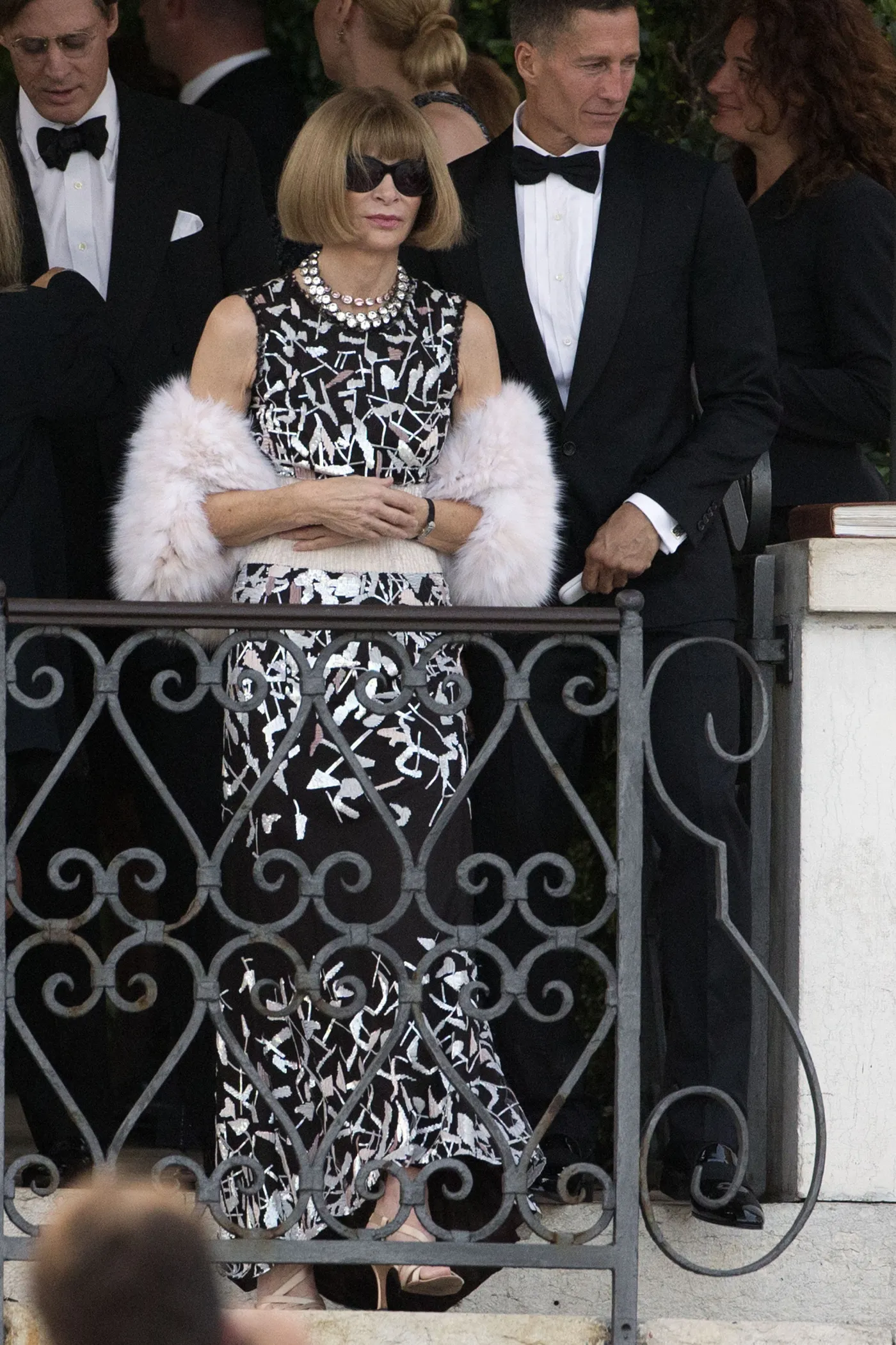 6868305-anna-wintour-na-slubie-george-a.jpg