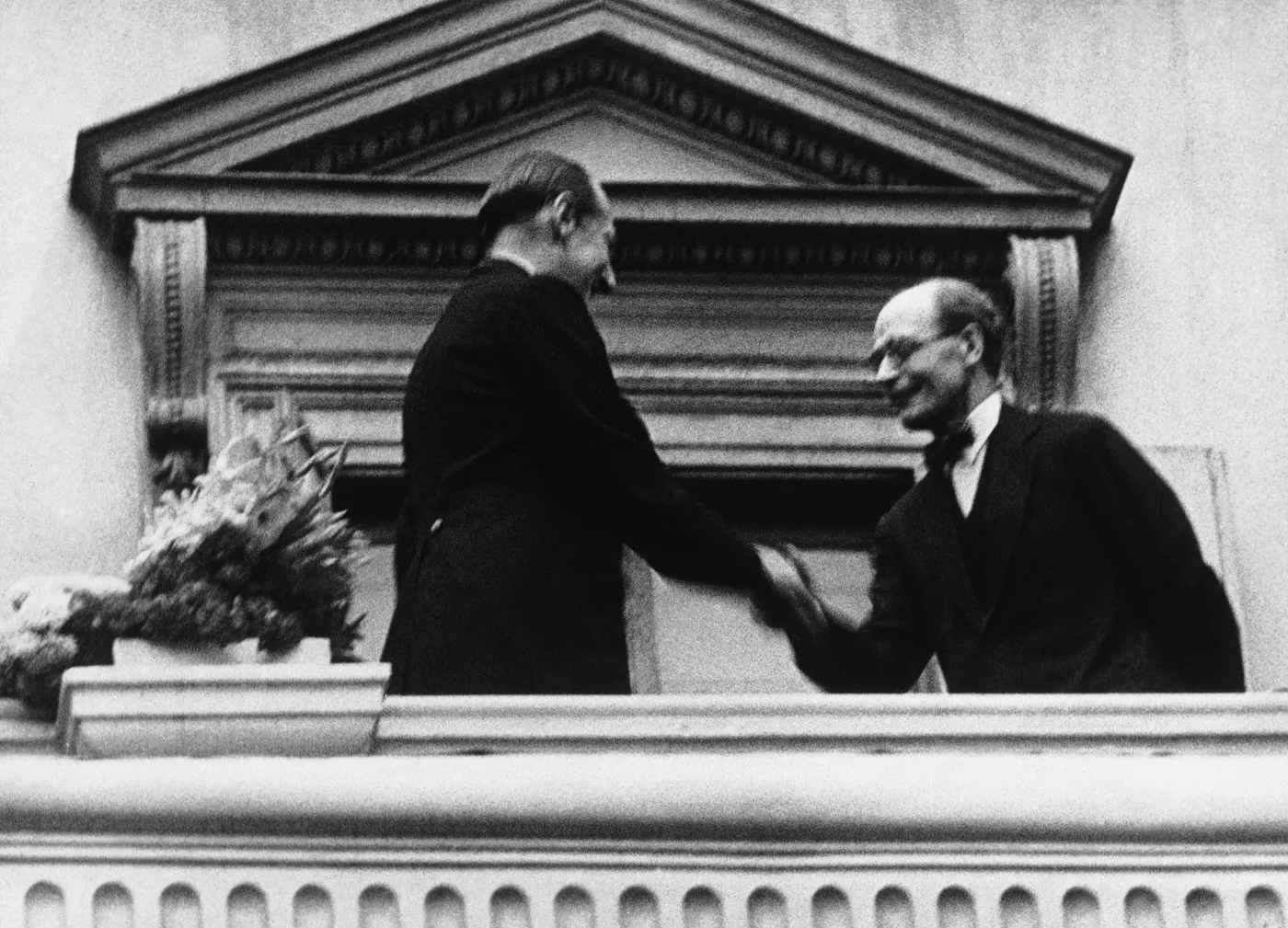 6873738-warszawa-1939-ii-wojna-swiatowa.jpg