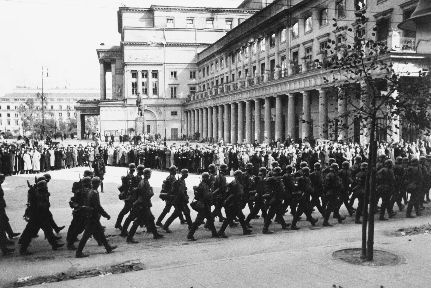 6873245-warszawa-1939-ii-wojna-swiatowa.jpg