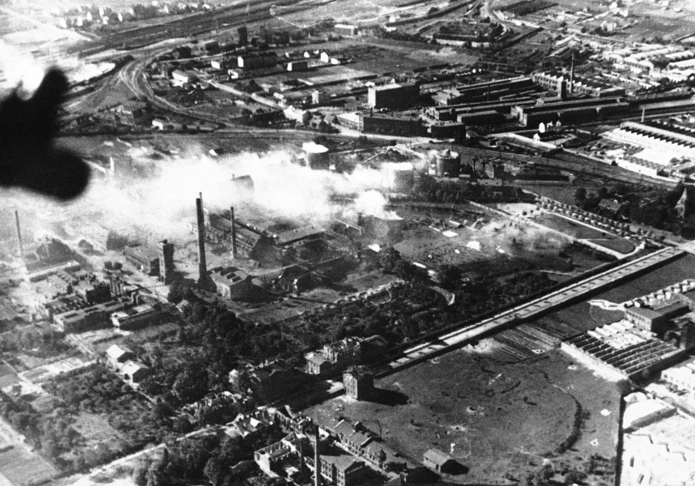 6873390-warszawa-1939-ii-wojna-swiatowa.jpg