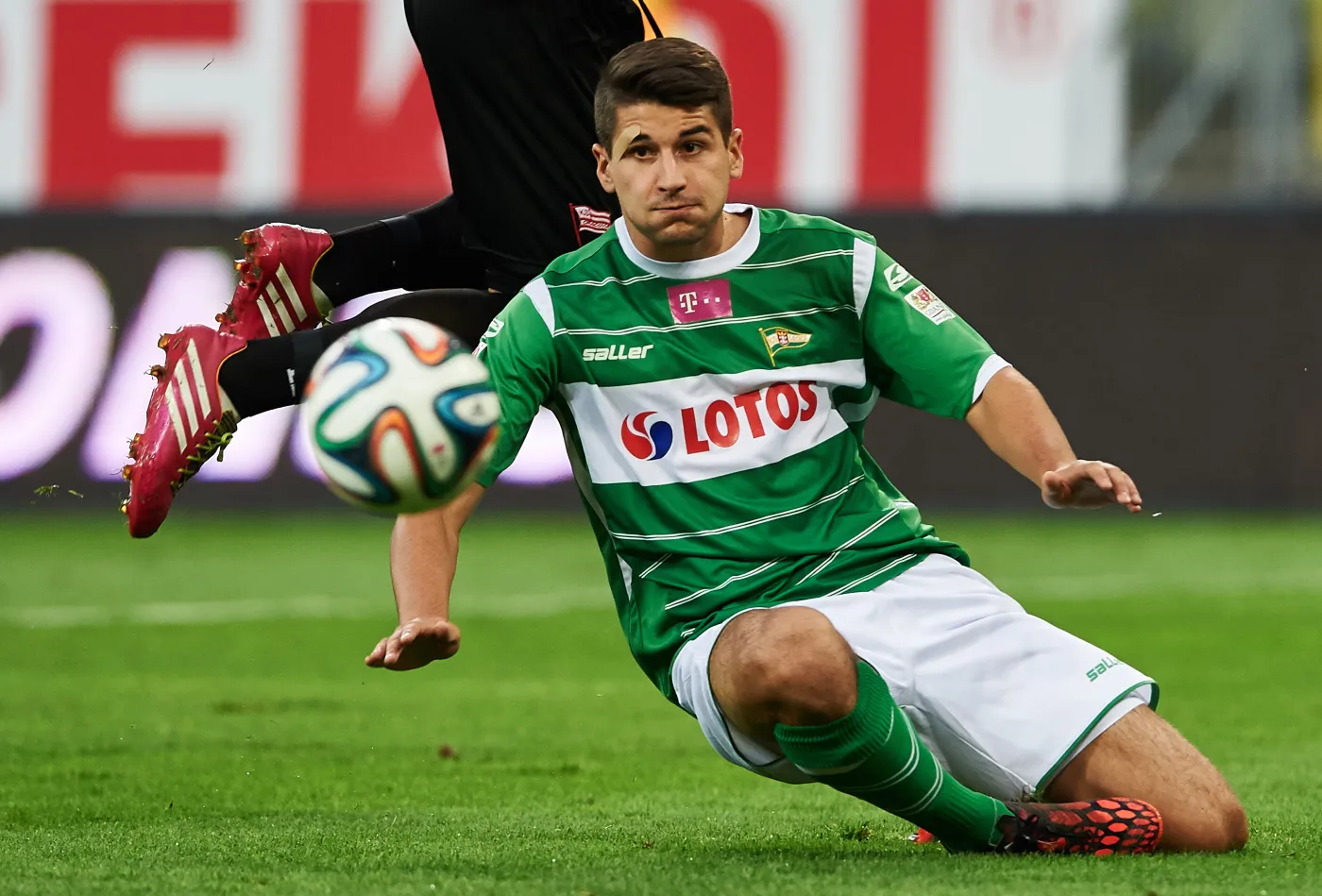 Zawodnik Lechii Gdańsk Antonio Colak podczas meczu piłkarskiej T-Mobile Ekstraklasy z Cracovią Kraków