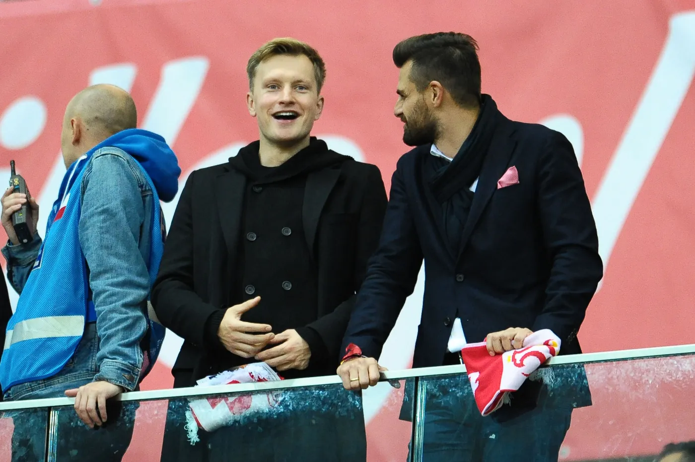 6944218-gwiazdy-na-meczu-polska-szkocja.jpg