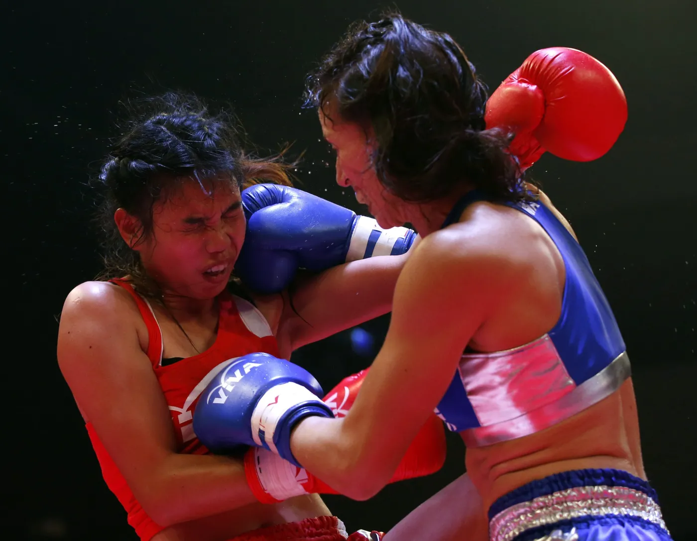 6989436-world-muay-thai-angels-2014-to.jpg