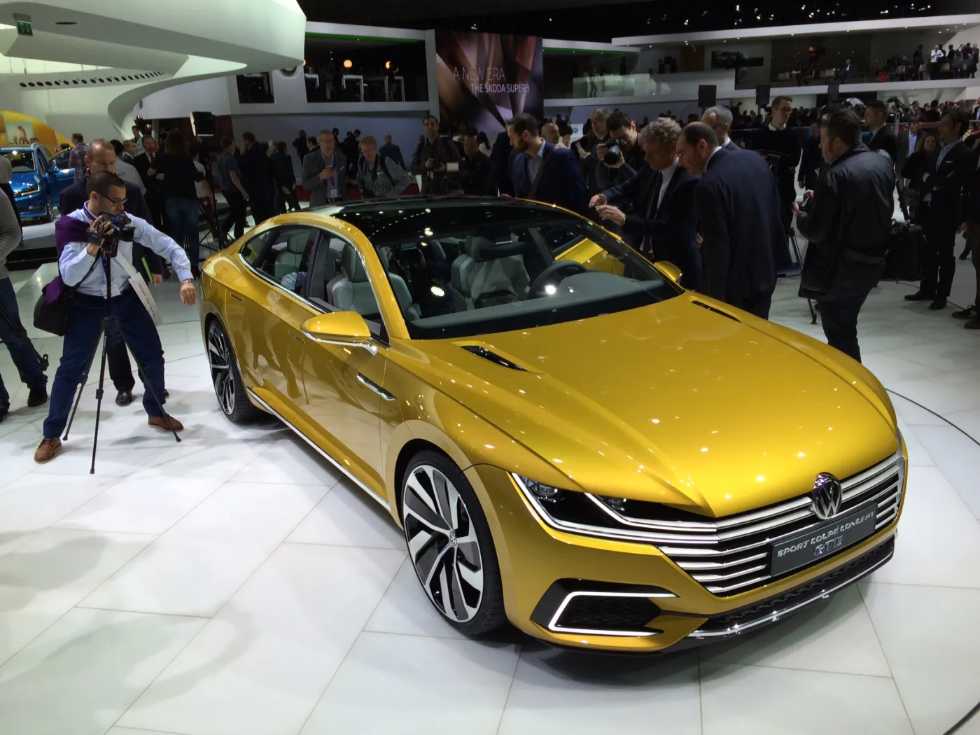 7494408-volkswagen-sport-coupe-concept.jpg
