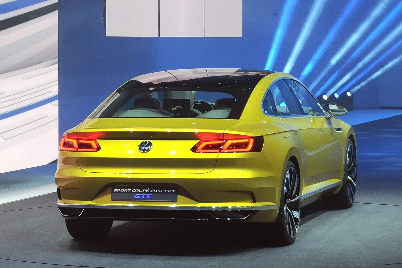 7494147-volkswagen-sport-coupe-concept.jpg