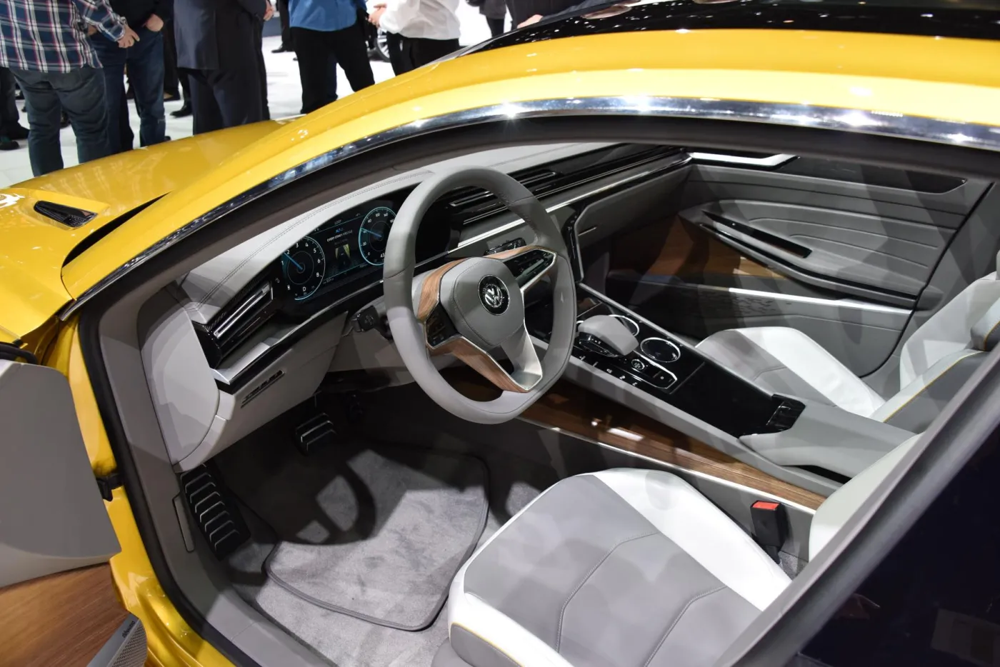 7495272-volkswagen-sport-coupe-concept.jpg