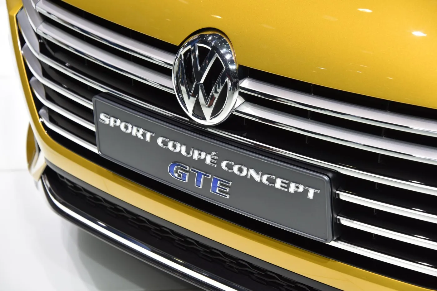 7495388-volkswagen-sport-coupe-concept.jpg
