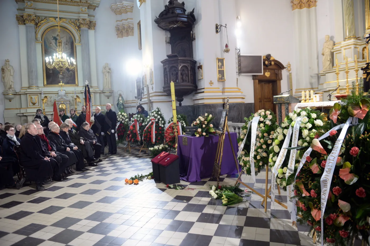 7510800-pogrzeb-bohdana-tomaszewskiego.jpg