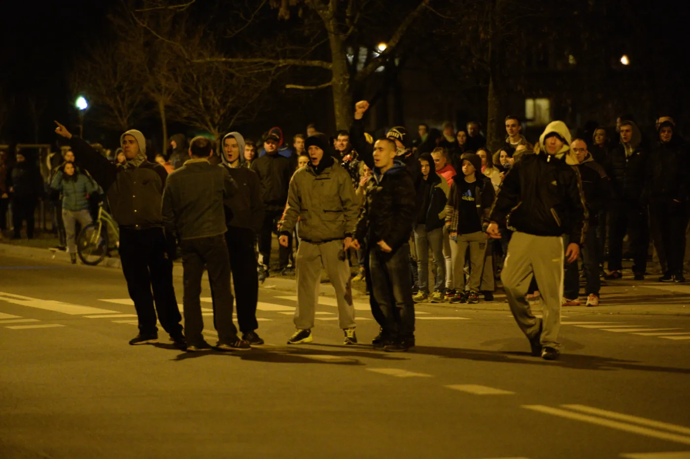 7548469-nocne-zamieszki-w-legionowie-po.jpg