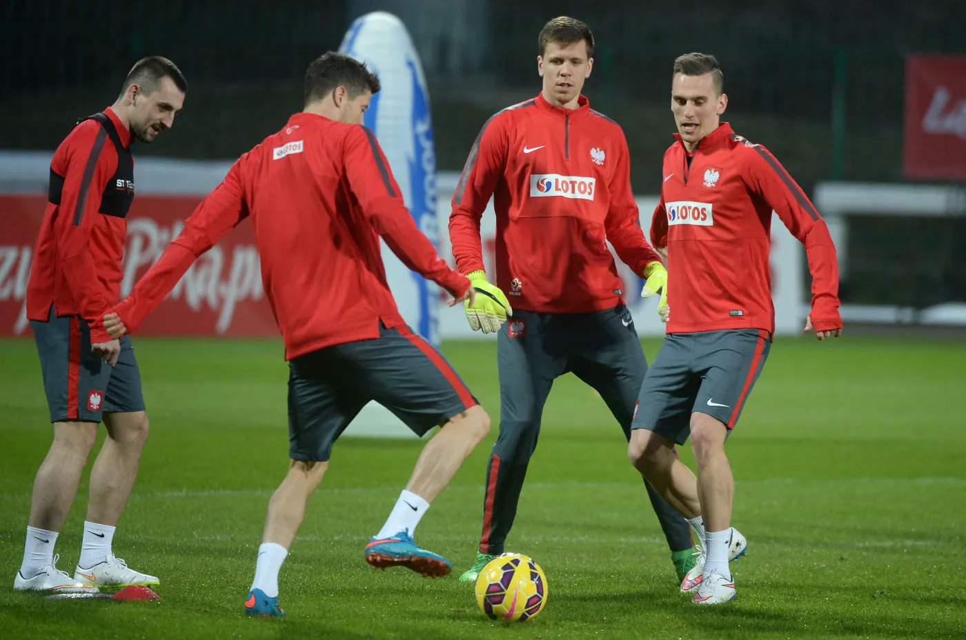 7580726-od-lewej-michal-kucharczyk-robert.jpg