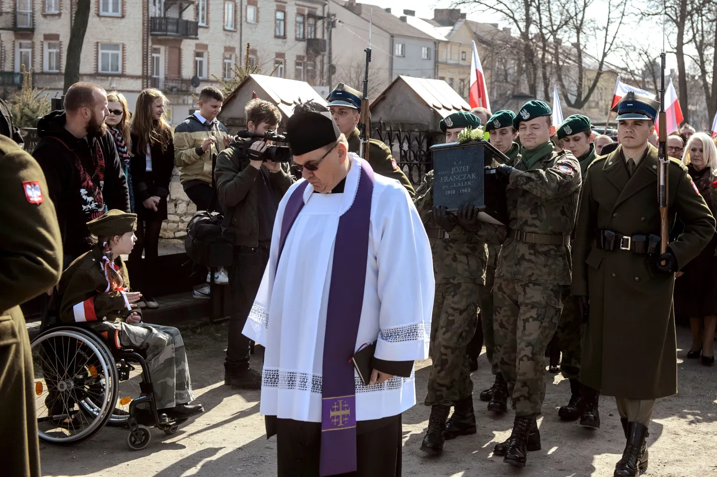 7587978-pogrzeb-sierzanta-jozefa-lalka.jpg