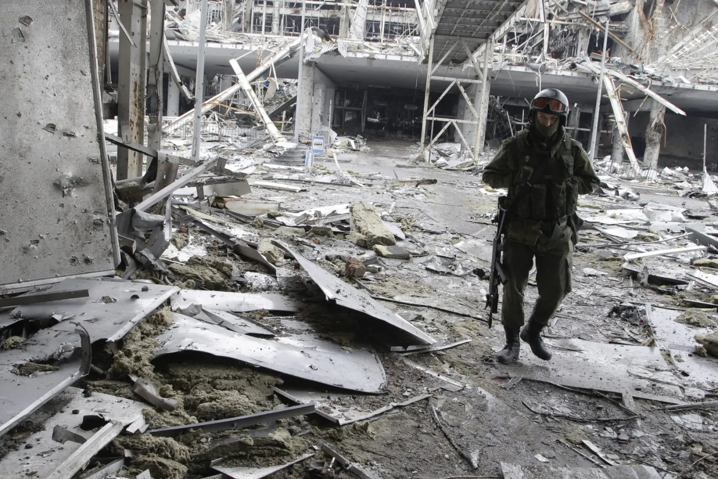 Tyle zostało z lotniska w Doniecku... NAJNOWSZE ZDJĘCIA