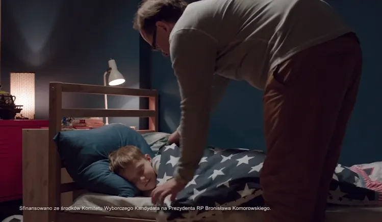 Kadr ze spotu Bronisława Komorowskiego