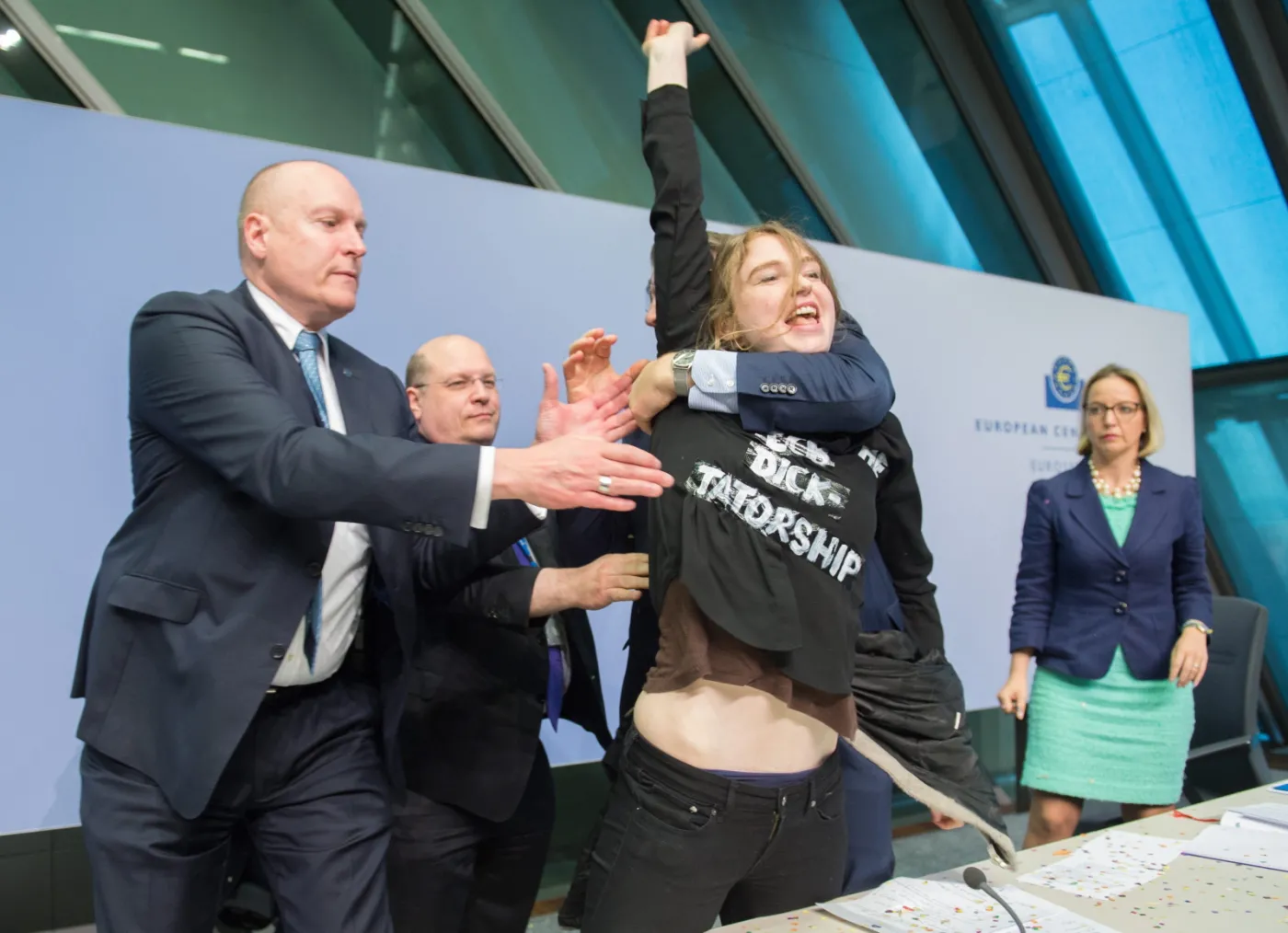 7659188-mario-draghi-szef-europejskiego.jpg