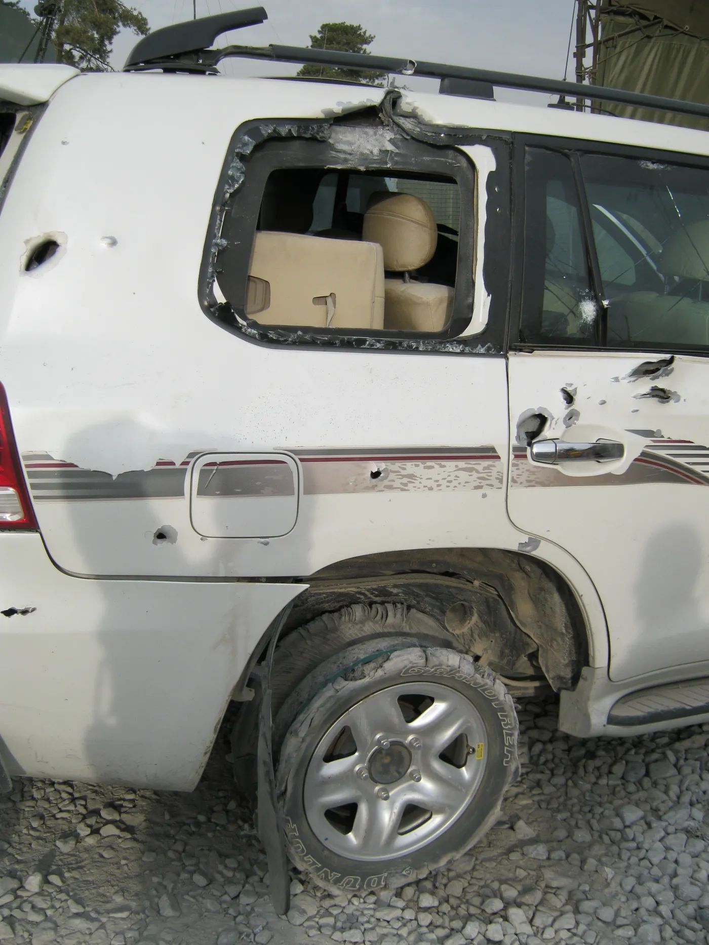 7686335-toyota-po-zamachu-na-polskiego.jpg