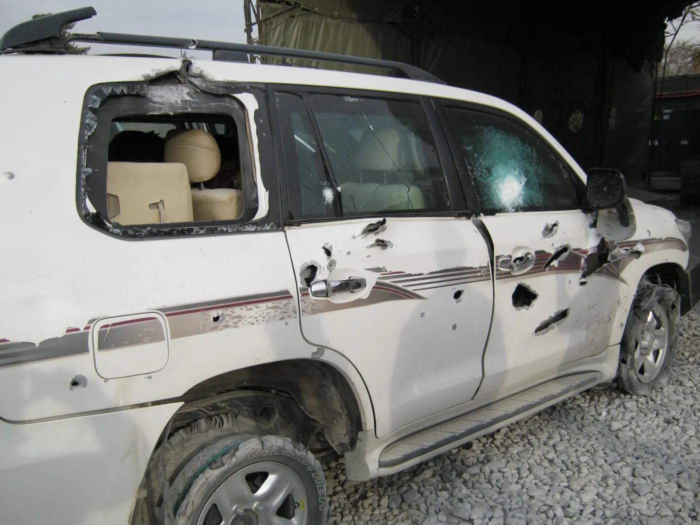 7686364-toyota-po-zamachu-na-polskiego.jpg