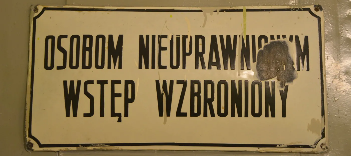 7692345-podziemia-palacu-kultury-i-nauki.jpg