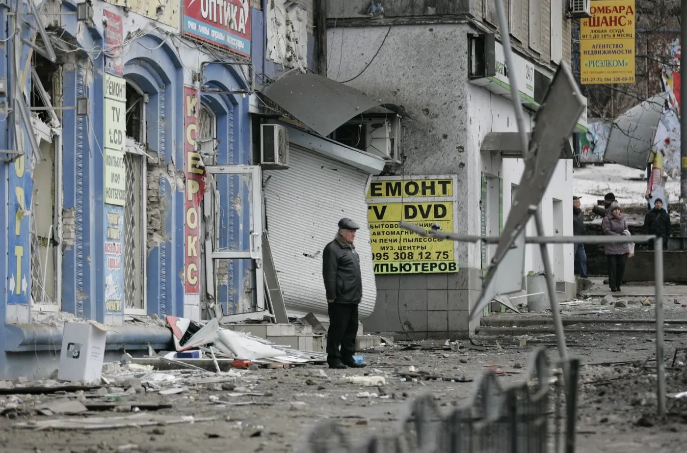 7331989-eksplozja-zniszczyla-budynki-w.jpg