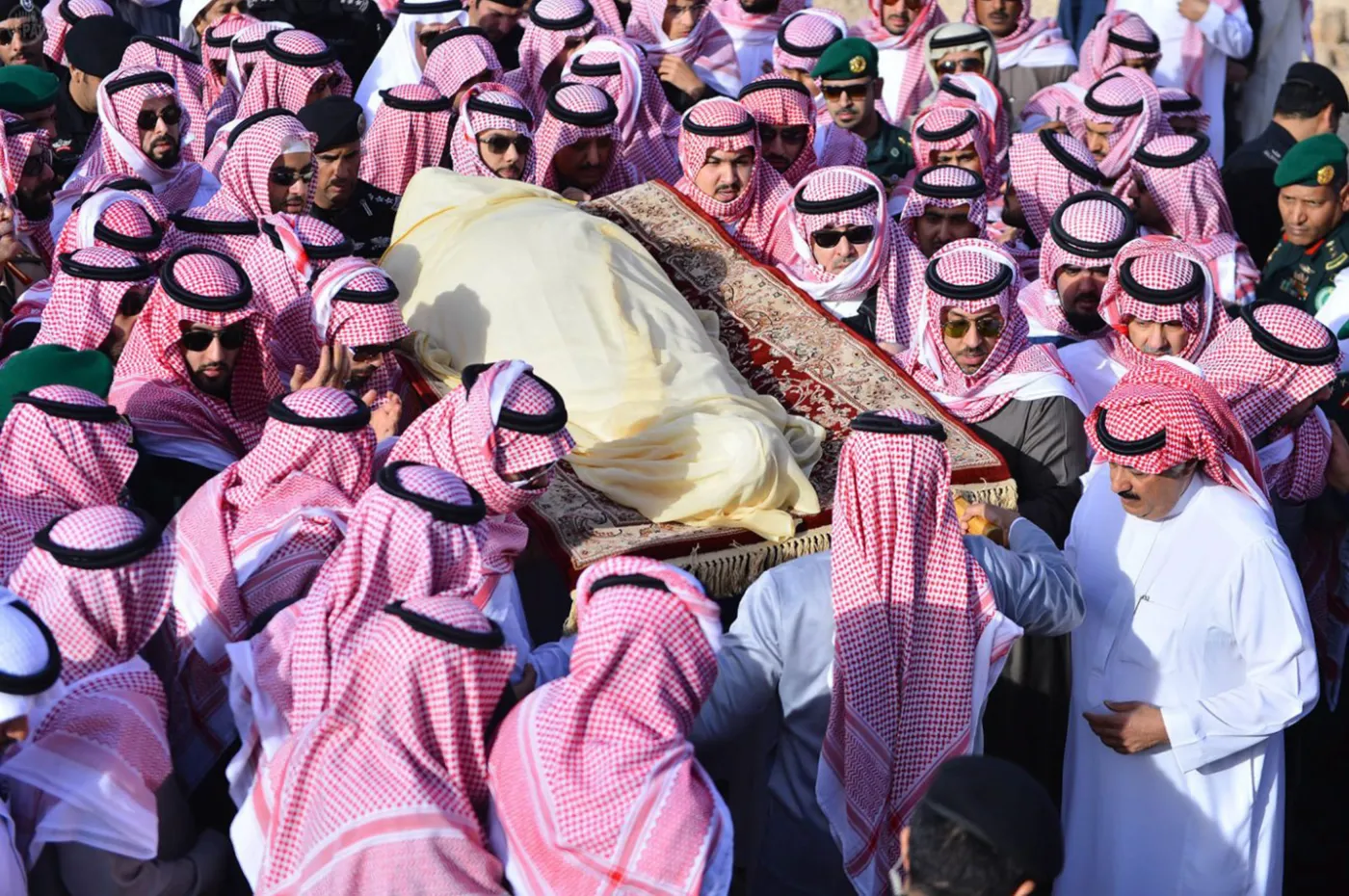 Król pochowany w nieoznaczonym grobie. Pogrzeb władcy Arabii Saudyjskiej