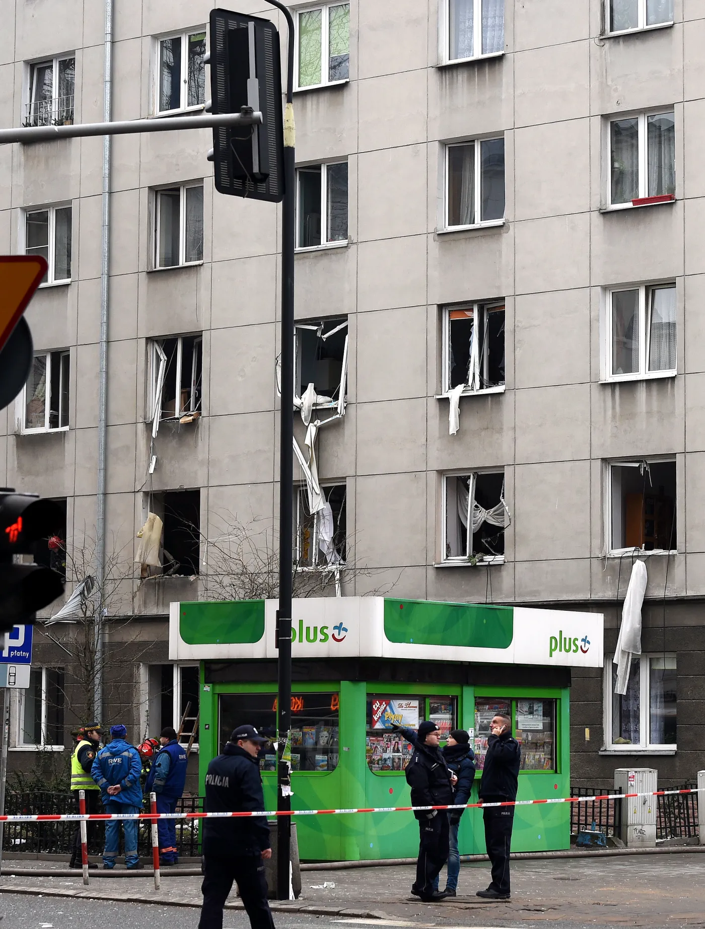 7346931-wybuch-gazu-w-centrum-warszawy.jpg
