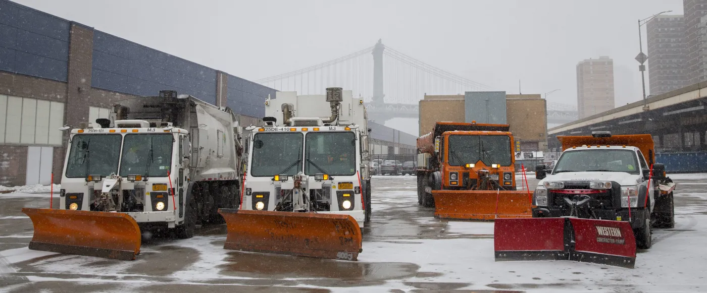 Przygotowania służb do śnieżycy