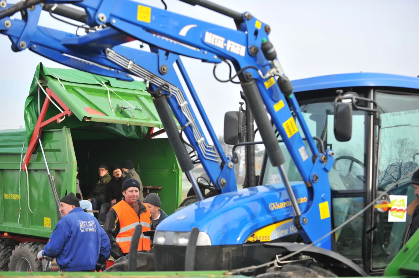 7376655-akcja-protestacyjna-opzz-rolnikow.jpg
