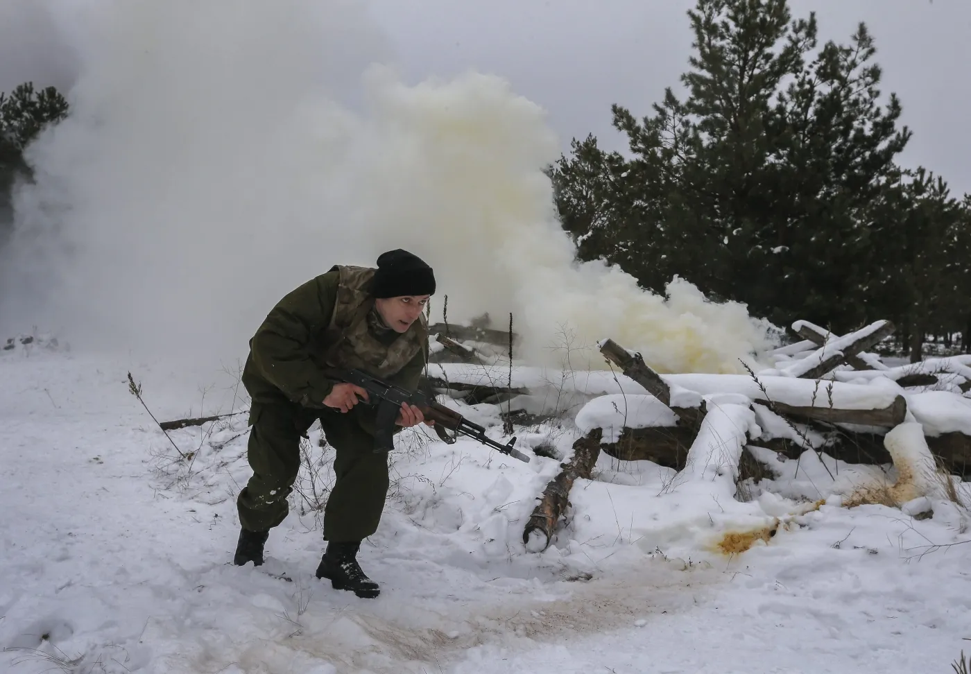 Ukraińscy żołnierze na poligonie