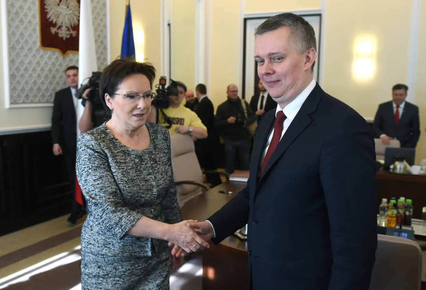 Rząd zdecydował: Wydatki na obronność rosną do minimum 2 procent PKB